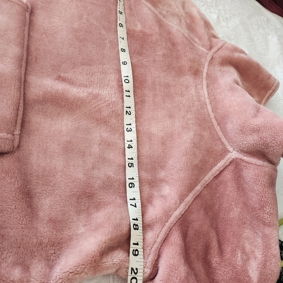 Champion Pink Cowl Neck Buttery Soft Women's Sweater  Size S - Picture 4 of 8